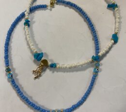 Καλοκαιρινά κολίε με πέτρες γαλαζίες λευκές και μπλέ τιμή 12 ευρώ